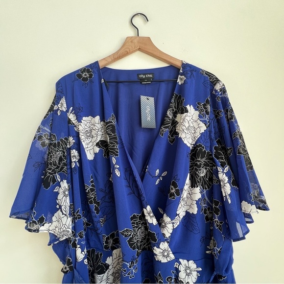 New City Chic La Fleur Blue Floral Blouse XXL Flutter Sleeve Faux Wrap Chiffon - Picture 4 of 11